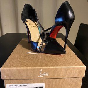 Christian Louboutin - Spike Cross pumps 100